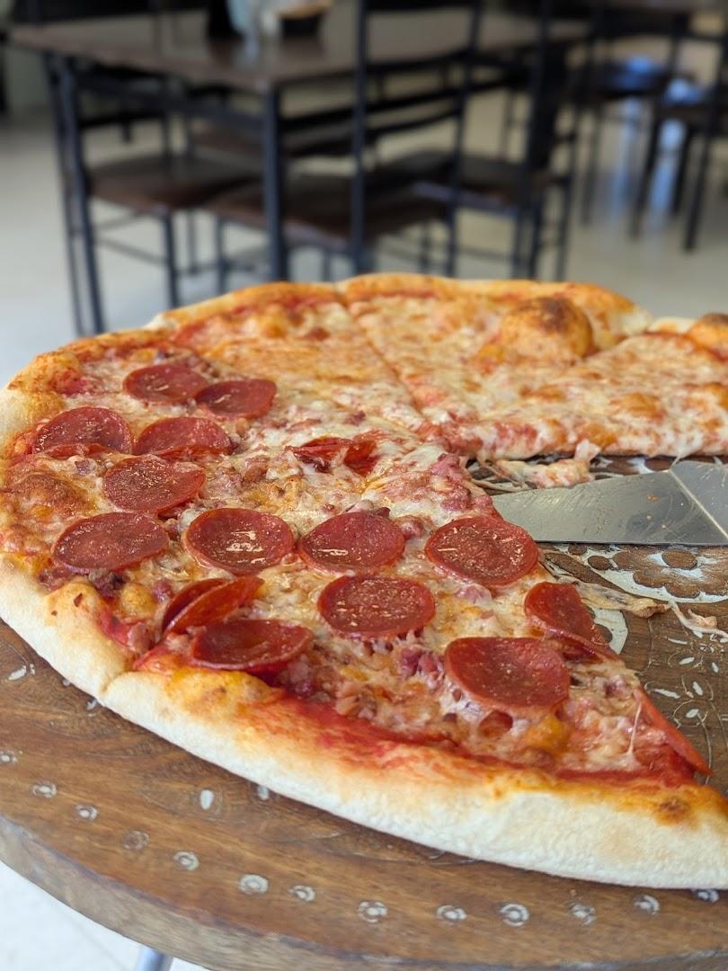 Francesca's Pizzeria & Restaurant
